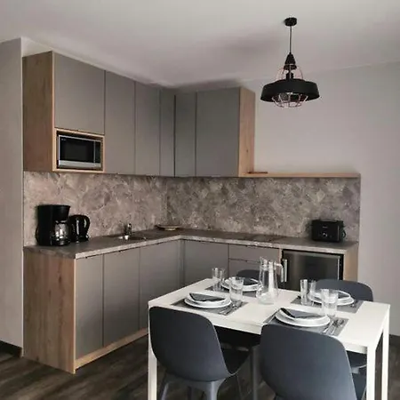 Apartments, מילנקו